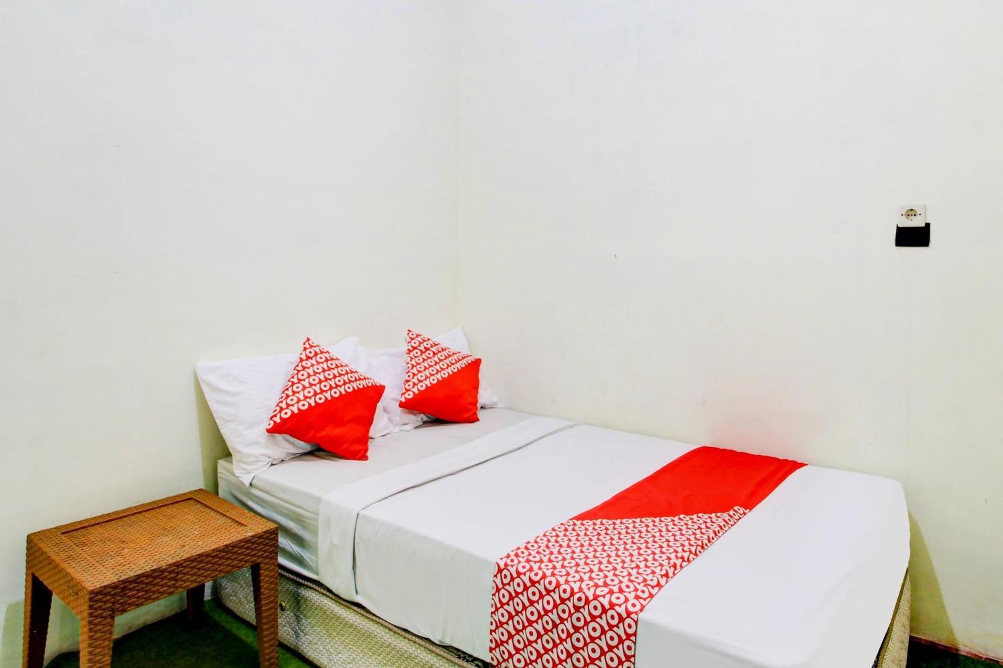 Oyo 90725 Zeevanna Syariah Hotel